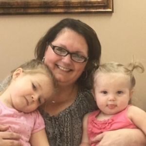 Meet your Posher, Dorcas